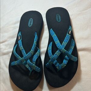Teva Blue Patterned Crisscross Strap Sandals
